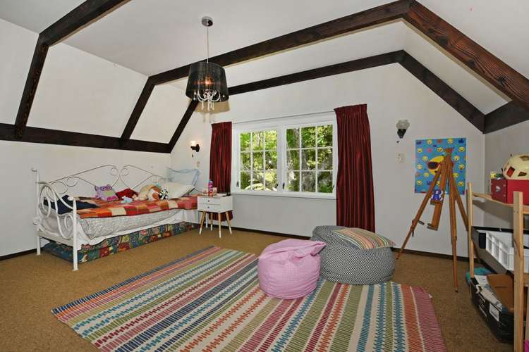 1266 Fergusson Drive Brown Owl_15