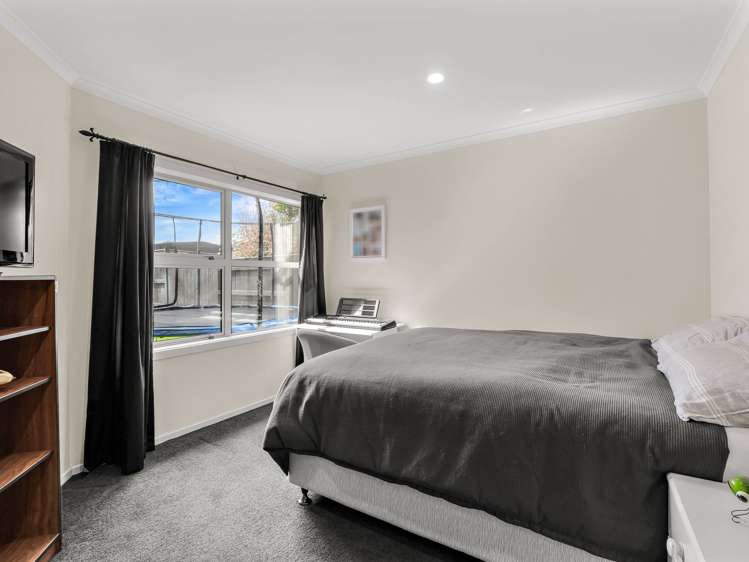 9 Majestic Way Kelvin Grove_30
