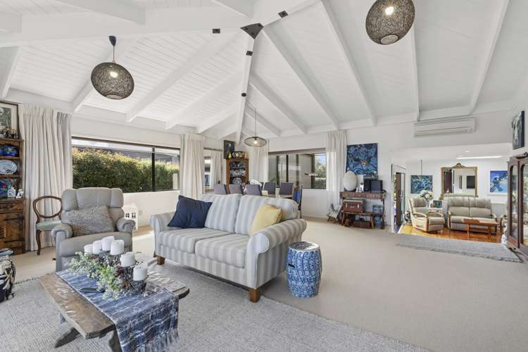 9 Gillies Avenue Central_10