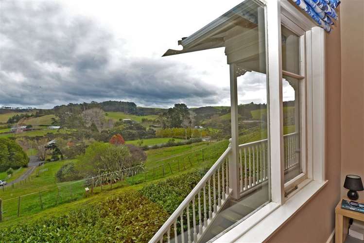 773 Peak Road Helensville_14