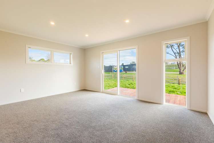 300 White Road Otane_7