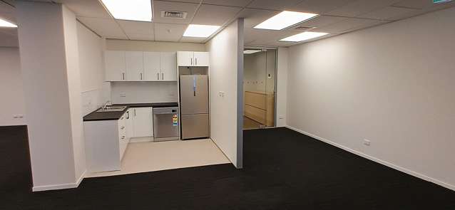 Level 1/Area B 132 Hurstmere Road Takapuna_3