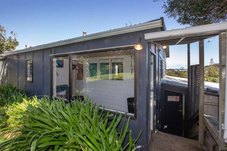 6569 Pouto Road Pouto_12