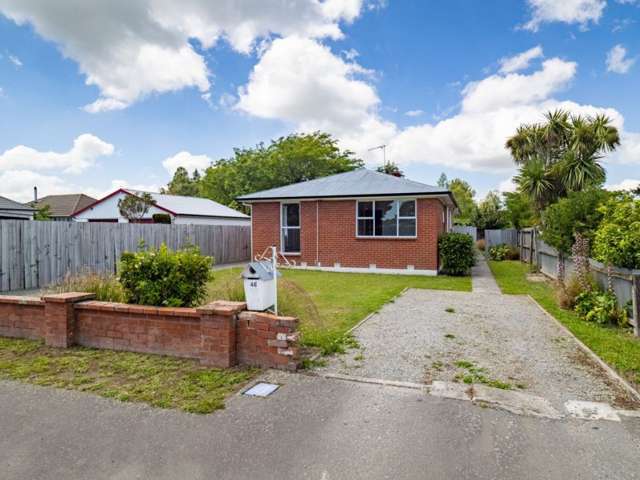 Solid 1960s Brick Home Ideal First Home/Investment