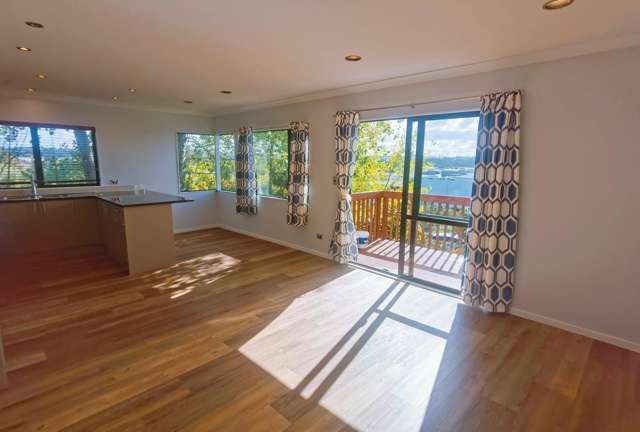 4B Schnapper Rock Road 10862_1