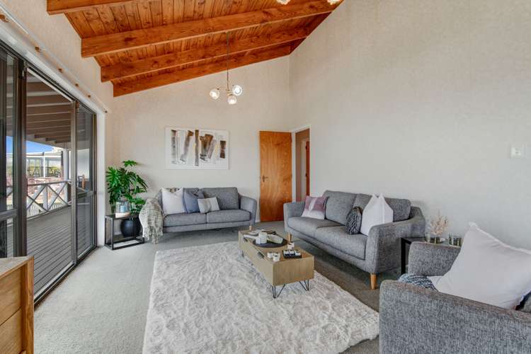 1435 Whangaparaoa Road Army Bay_5