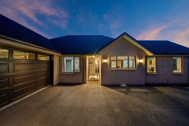 24 Sovereign Boulevard_2