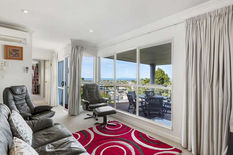 495 & 495A East Coast Road Murrays Bay_14