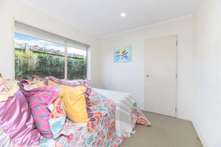 2/10 Caldbeck Rise Northpark_12