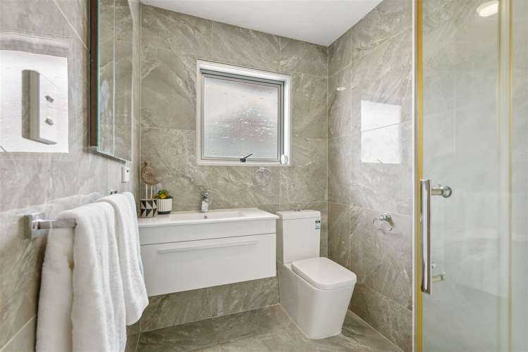 3/112 Gossamer Drive Pakuranga Heights_8