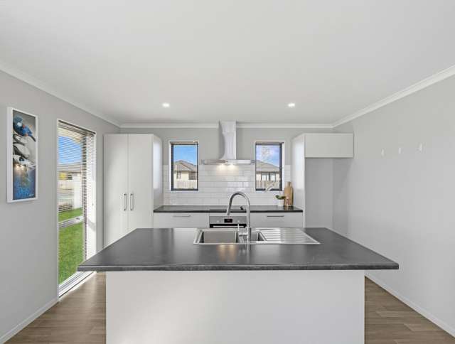 98 Sir John Mckenzie Avenue Yaldhurst_4