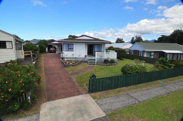 126 Charleston Avenue Whangamata_2