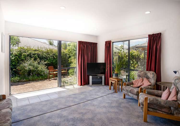 3 Highgrove Way The Wood_2