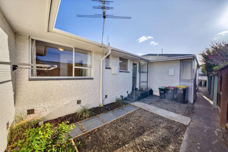 Flat 2/33 Eastling Street Bishopdale_16