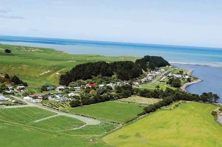 Lake Ferry Road Lake Ferry_0