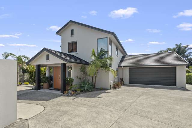 Modern Comfort & Carefree Living!