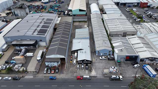 CBRE | Refurbished Warehouse + Yard