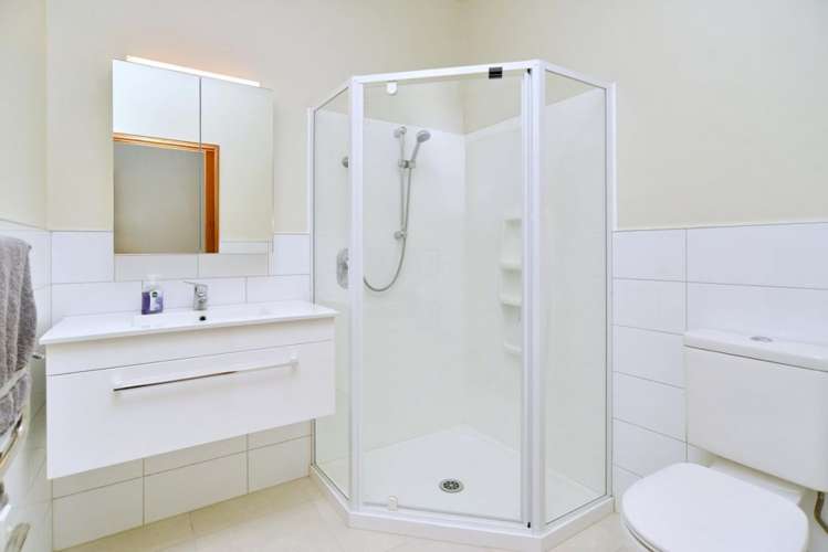 34 Oregon Place Burwood_21