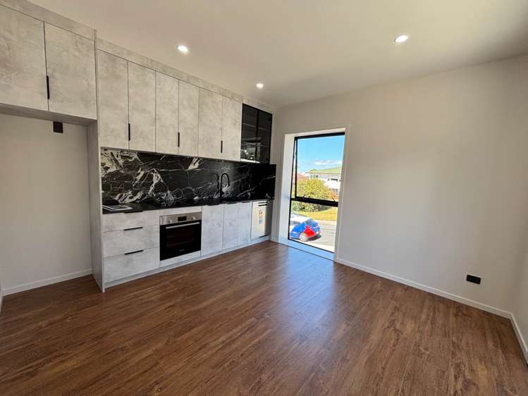 3/65 Stottholm Road Titirangi_4