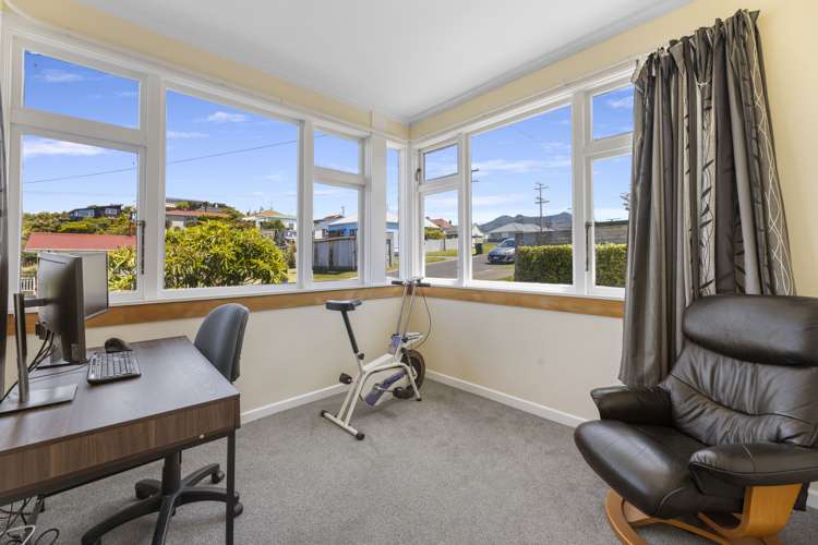 6 Burns Street Port Chalmers_14