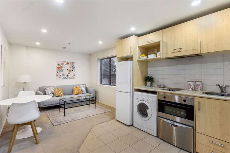 6b/23 Emily Place Auckland Central_1