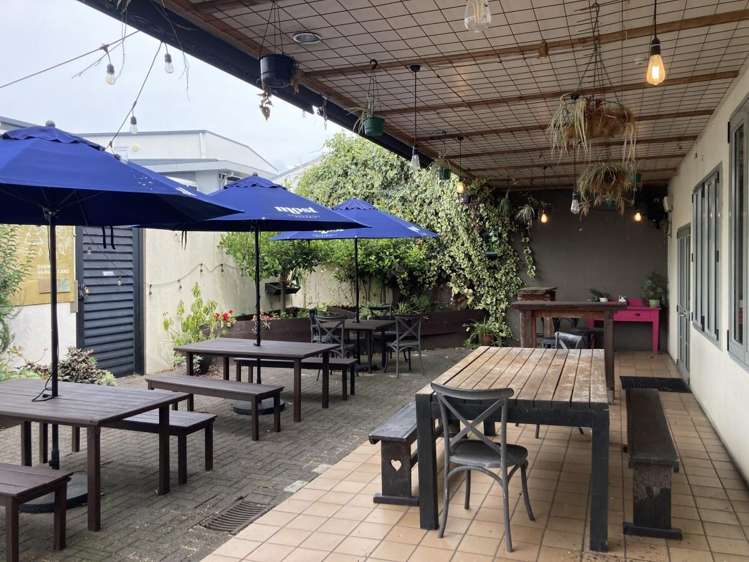 Part Unit 12, 20 Clyde Street Hamilton East_6