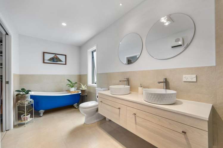 23 Motukari Place Onaero_12