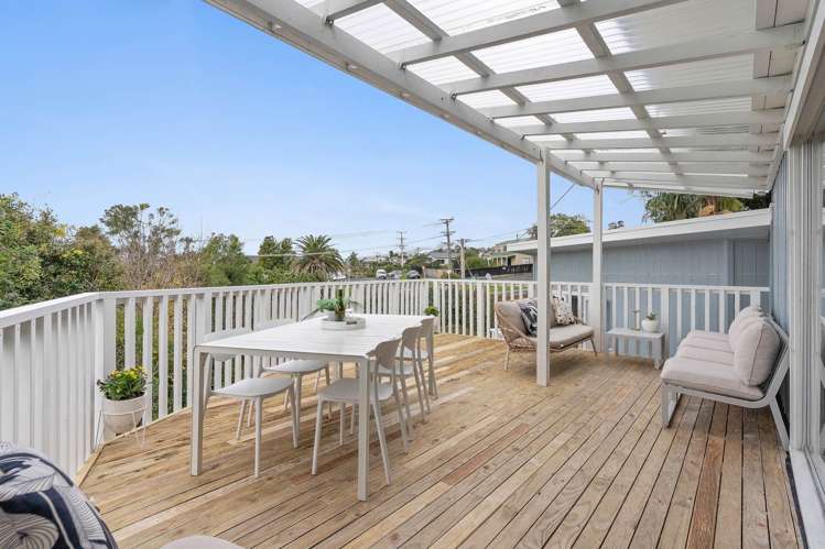 36 D'Oyly Drive Stanmore Bay_5