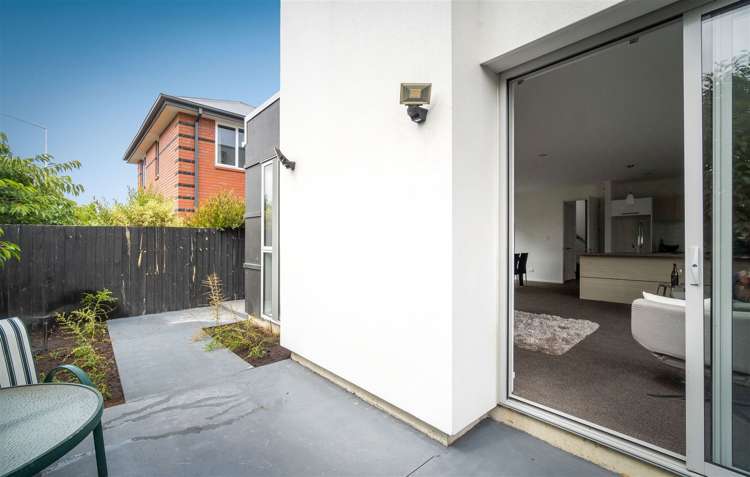 7/670 Ferry Road Woolston_18