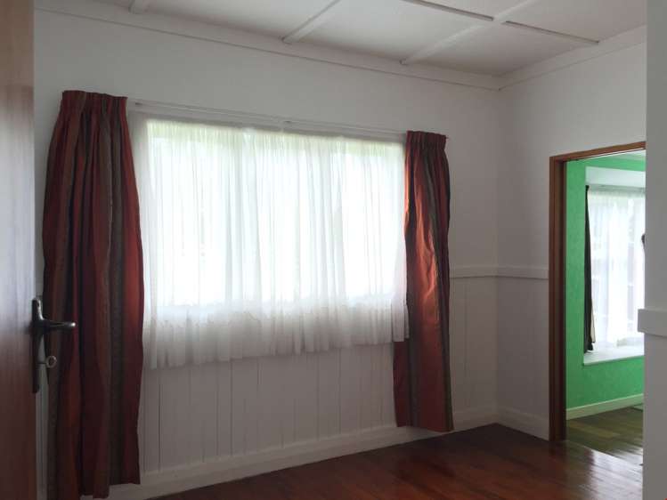 91 Beach Road Mellons Bay_6