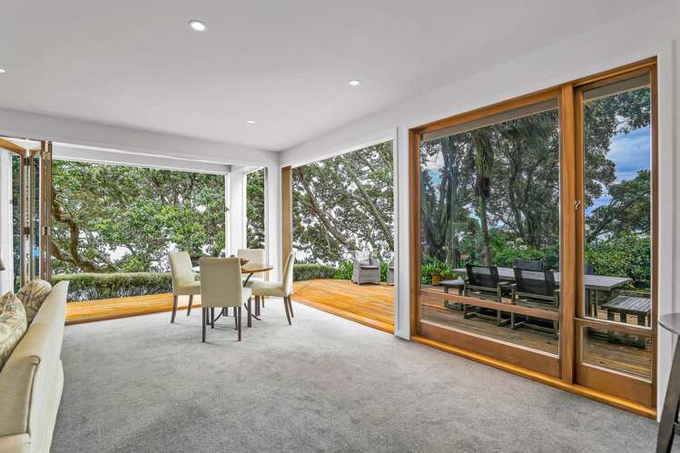 16 Joan Street Point Chevalier_4