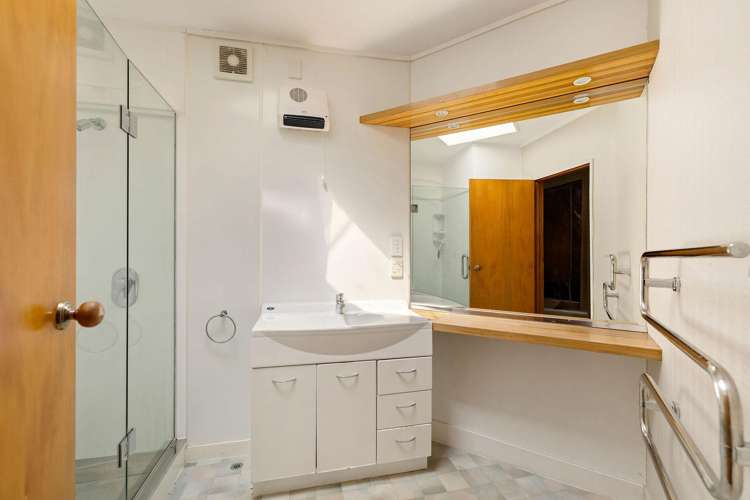 23 Golden Terrace Queenstown_15