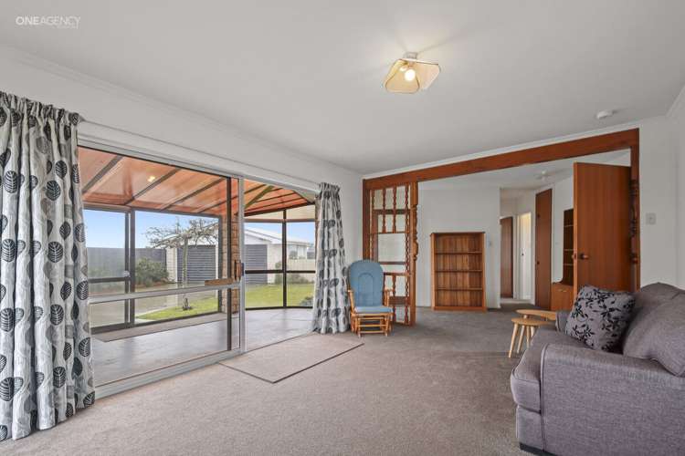 9 Cornet Lane Aranui_8