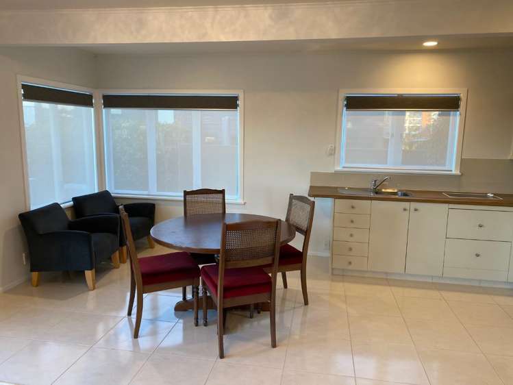 17 Eastcliffe Road Milford_9