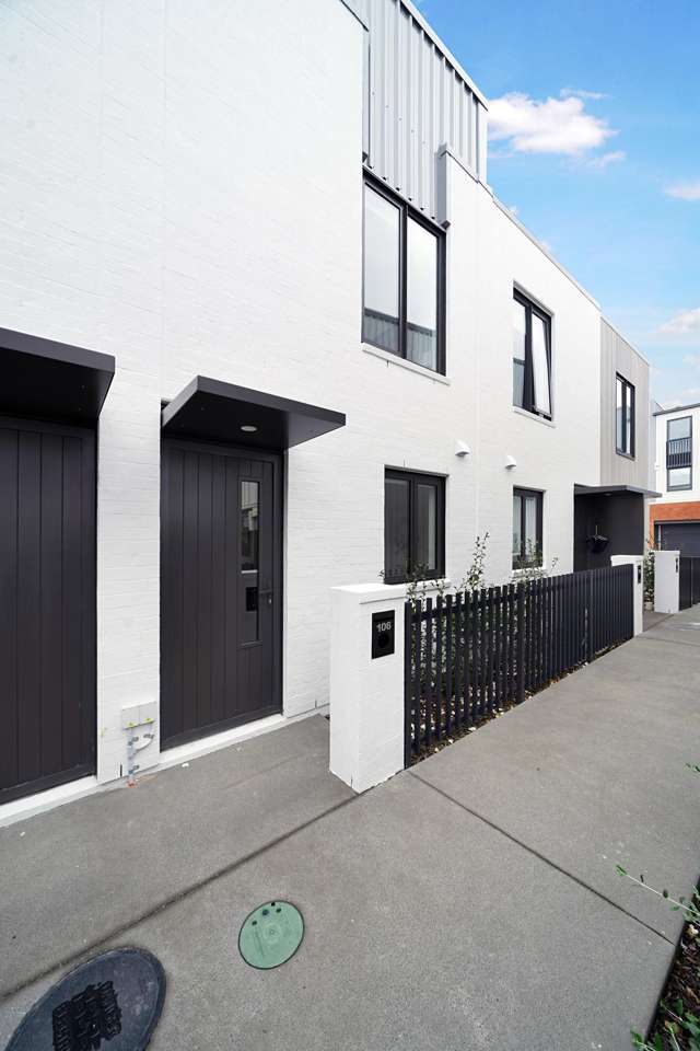 PRICED $250,000 BELOW CV! EXCEPTIONAL BUYING