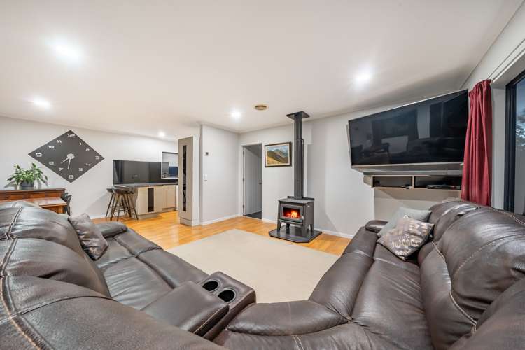 5 Ashburn Road Wainuiomata_6