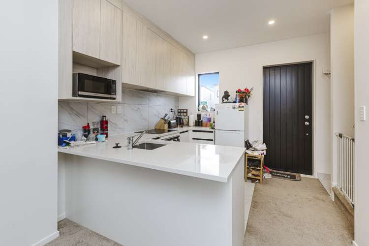 11 Aumarire Lane Favona_1