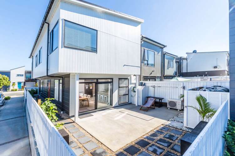 2 Weta Road Hobsonville_3