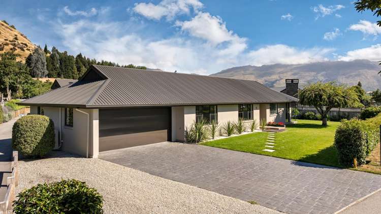 11 Portree Drive Lower Shotover_1