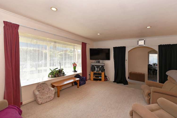 27 Lord Auckland Road Wakefield_8