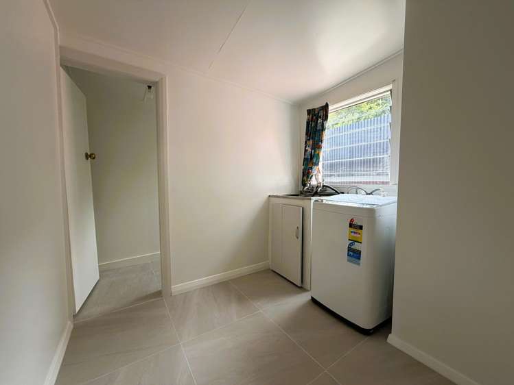 15 Threadneedle Street Greymouth_13