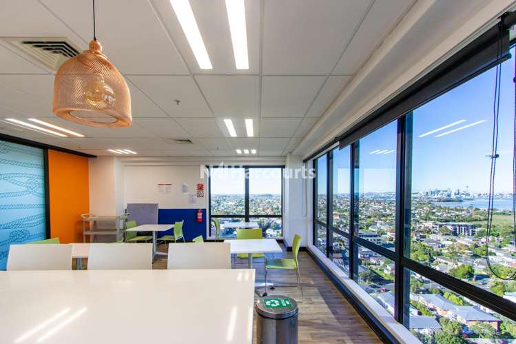 Level 17/5-7 Byron Avenue Takapuna_3