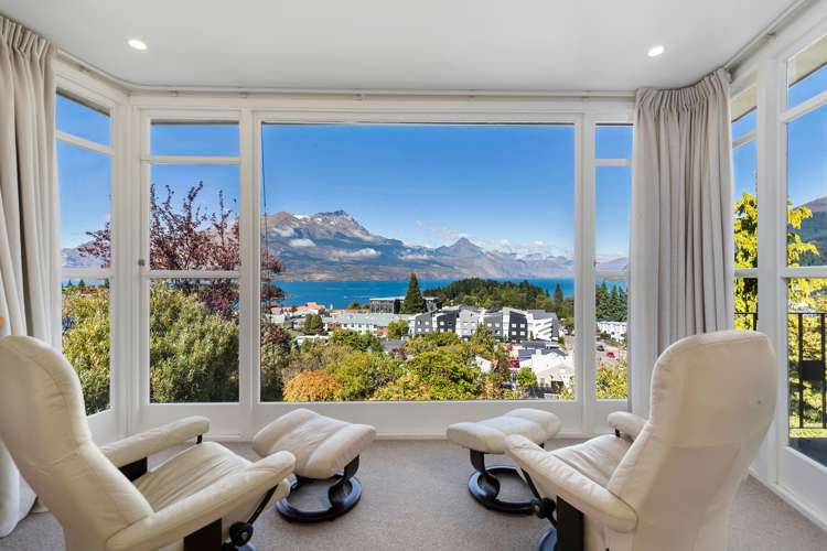 7 Salmond Place Queenstown_11