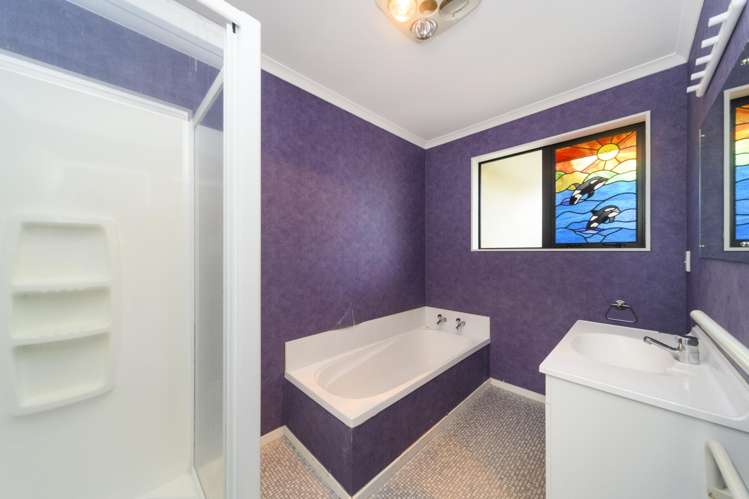 4 Boston Parade Kelvin Grove_13