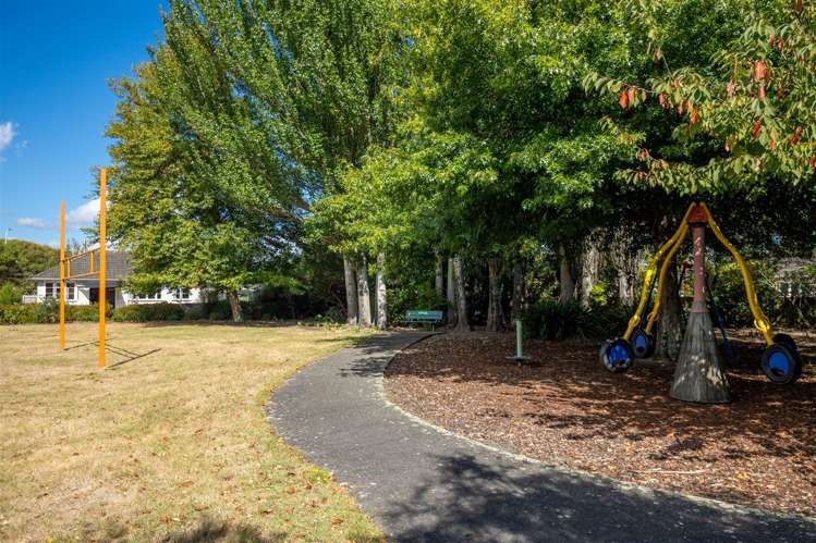 8 Cohen Place Annesbrook_23