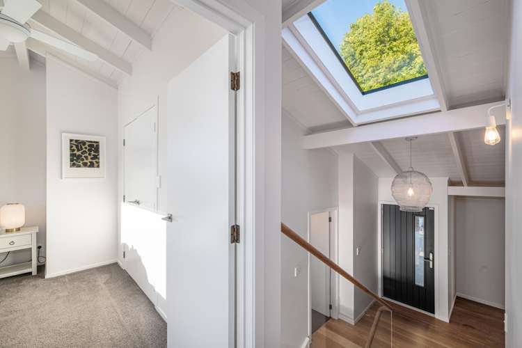 22 Woodfern Crescent Titirangi_37