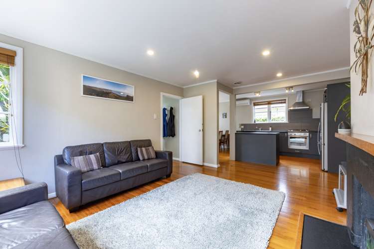 18 Rewi Road Royal Oak_7