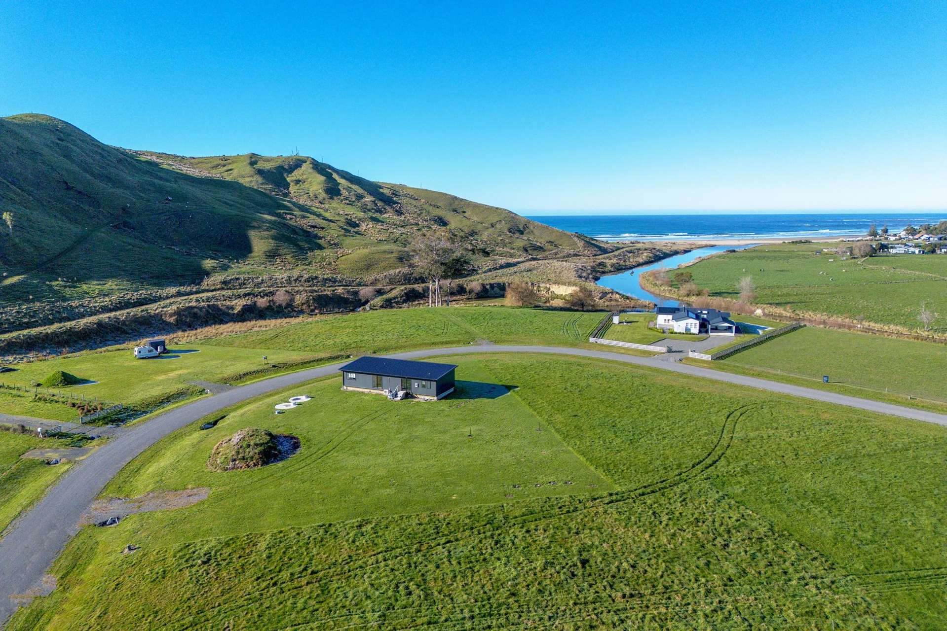 55 Punawaitai Road Pourerere_0