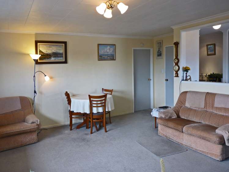 1/6 Arapiki Road Stoke_4