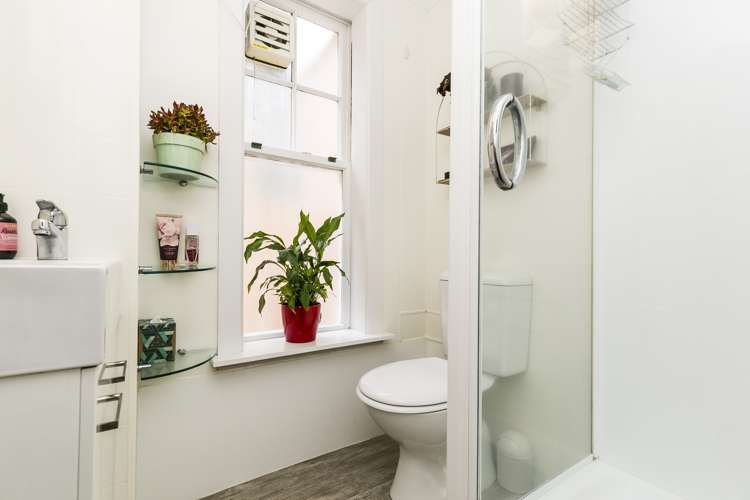 1/306 Oriental Parade Oriental Bay_8